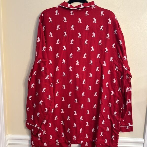 Men’s Disney Store Holiday Mickey Pajamas - Picture 7 of 10
